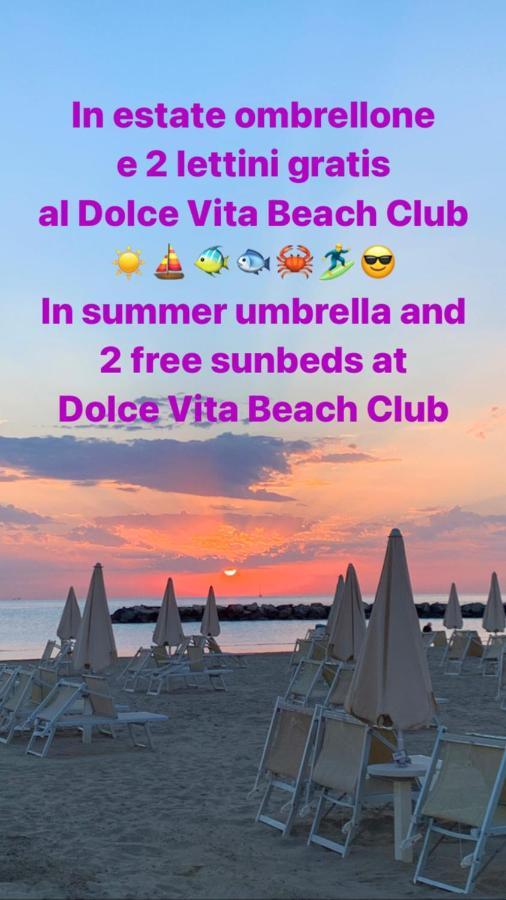 Aloe Beach Apartments, Ombrellone, Parcheggio E Uso Di Biciclette Gratis Rimini Exterior photo