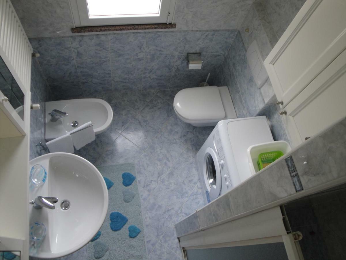 Aloe Beach Apartments, Ombrellone, Parcheggio E Uso Di Biciclette Gratis Rimini Exterior photo