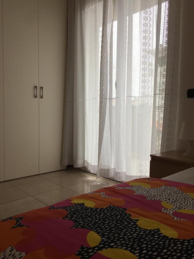 Aloe Beach Apartments, Ombrellone, Parcheggio E Uso Di Biciclette Gratis Rimini Exterior photo